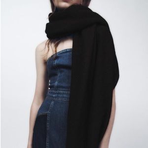 Zara accessories black fuzzy scarf